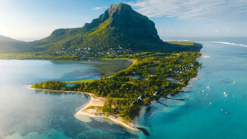 UNDERWATER WATERFALL TOUR (SHA)